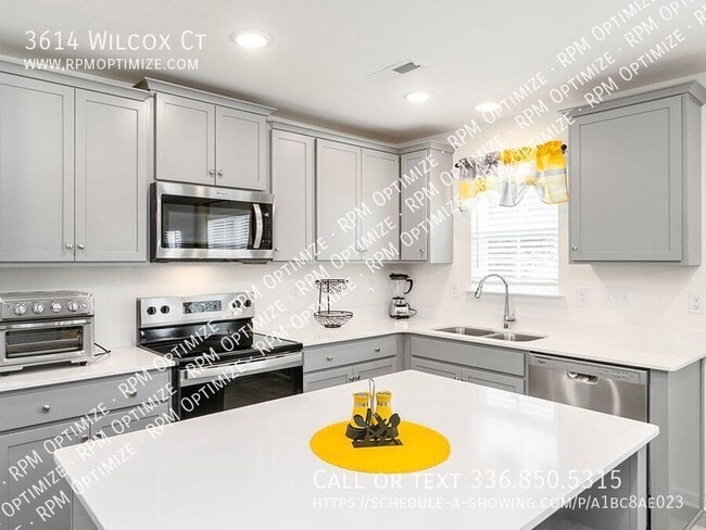 Building Photo - 3614 Wilcox Dr