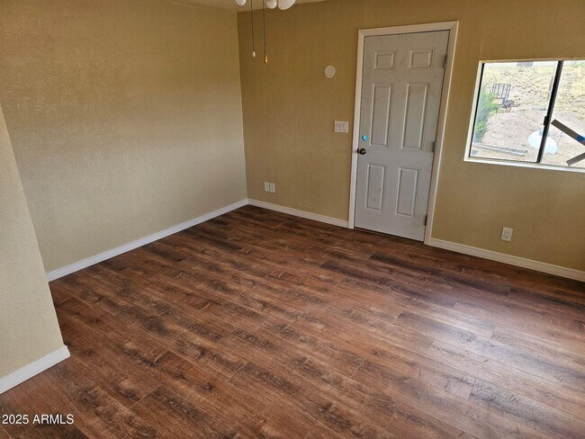 Building Photo - 7 Javelina Ct