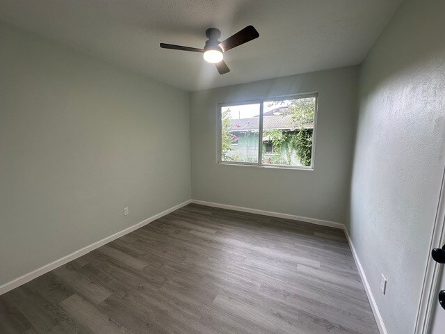 Building Photo - Beautifully Renovated 4 Bedroom Home With Modern Finishes