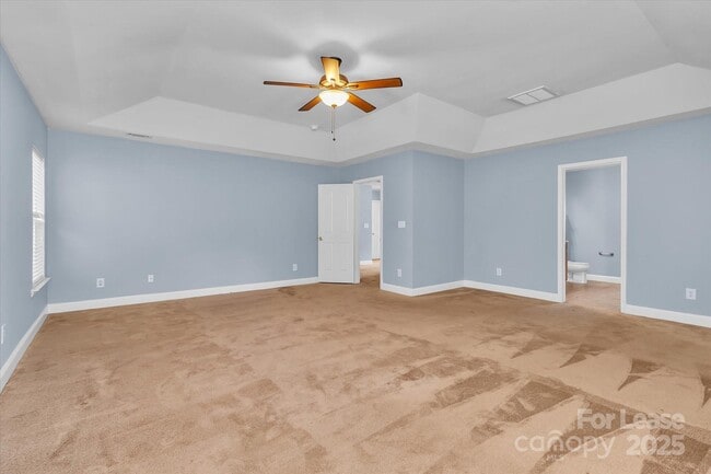 Building Photo - 15635 Normans Landing Dr