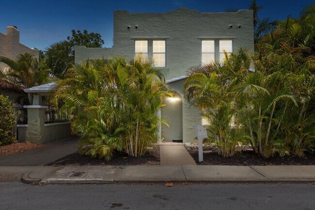 Building Photo - 209 Lytton Ct