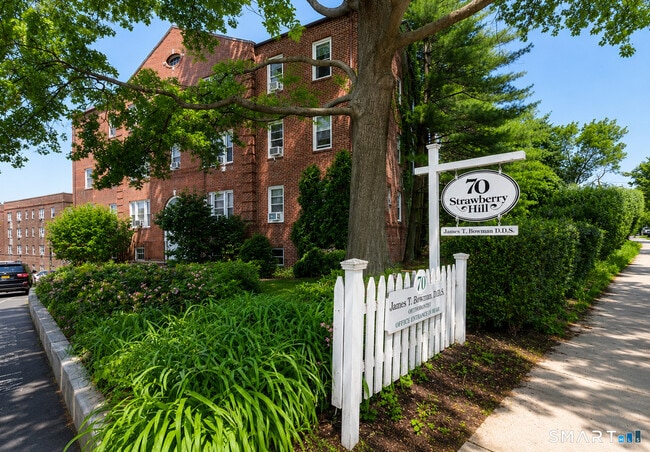 Building Photo - 70 Strawberry Hill Ave