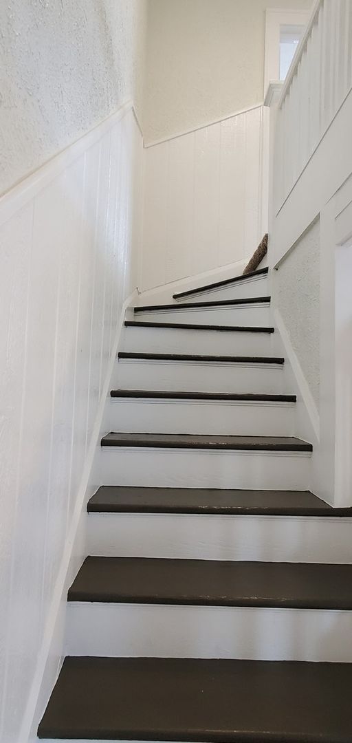 Building Photo - Updated 2 bedroom Townhouse - Garfield Par...