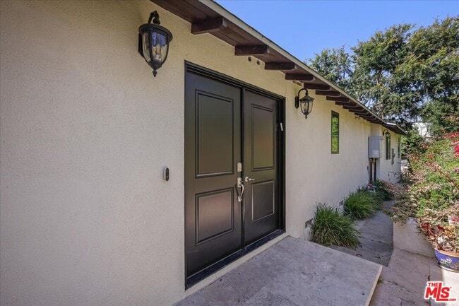 Building Photo - 11515 Thurston Cir