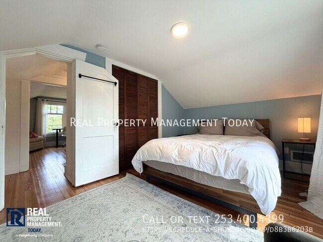 Building Photo - 4310 N 31st St