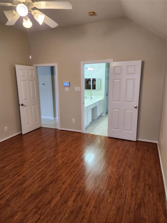 Building Photo - 16535 Great Oaks Glen Dr