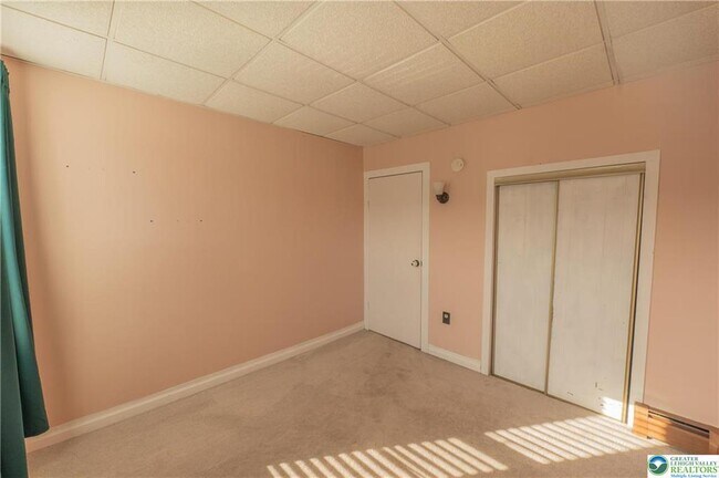 Building Photo - 343 Broad St