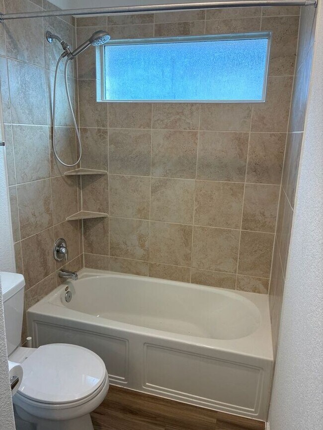 Building Photo - COMING SOON! Beautiful 4BR 3BA w/ Fenced Backyard • Private Yard• Attached Garage in Siena