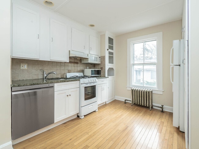 Building Photo - 339 Glen Ave