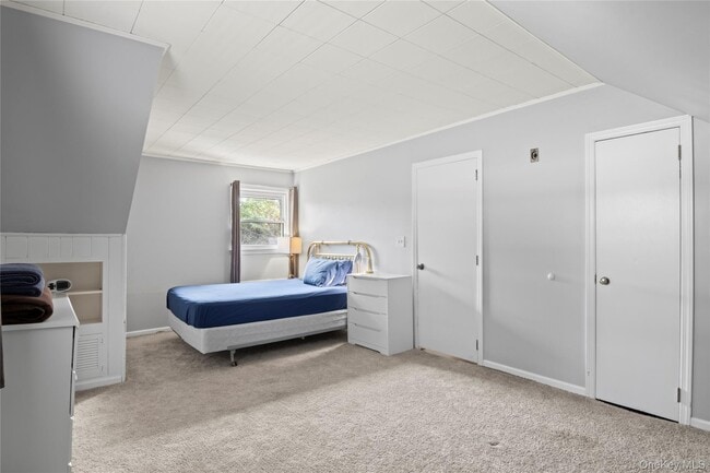 Building Photo - 11 Glenwood Rd