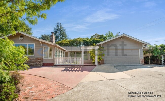 Primary Photo - 10609 Creston Dr