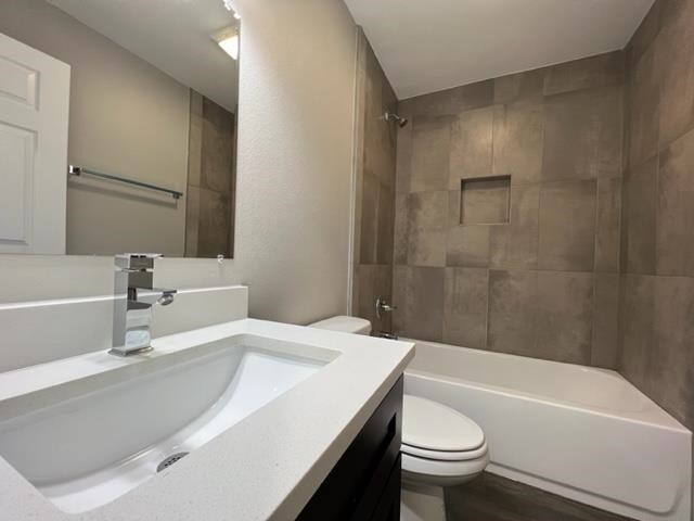 Building Photo - 7209 Rocio Dr