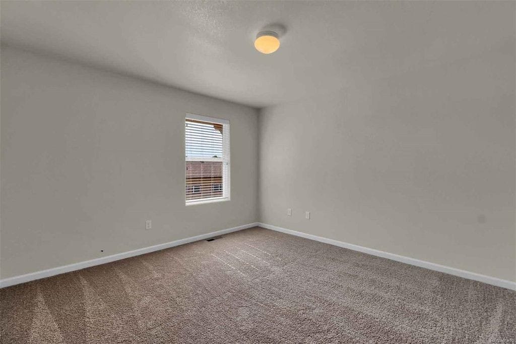 Building Photo - 1433 Kansas Ave