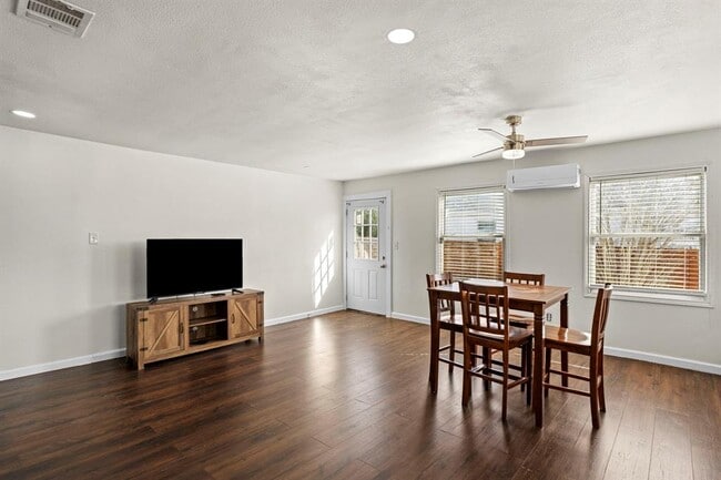 Building Photo - 13415 Crane Rd