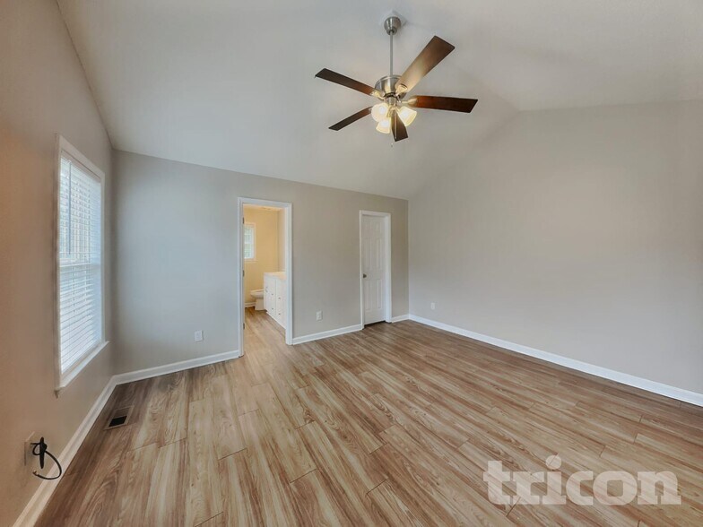 Building Photo - 46 Albemarle Dr