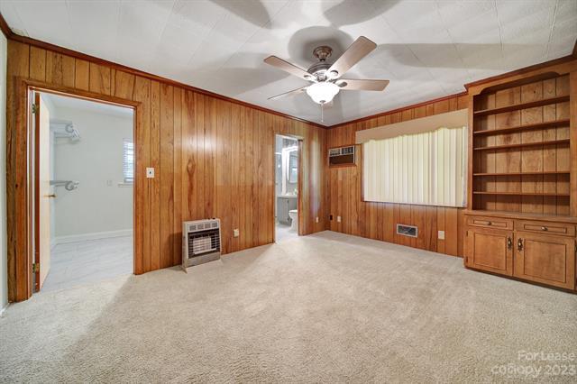 Building Photo - 305 E Catawba Dr