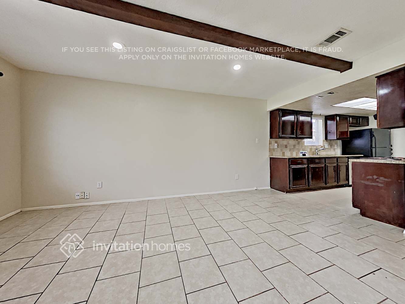 Building Photo - 16511 Forest Bend Ave