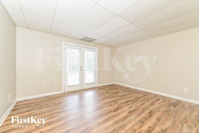 Building Photo - 3496 Heathervale Way SW