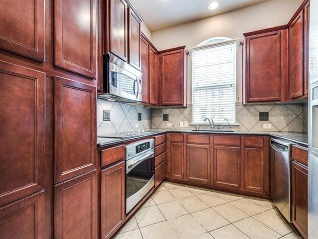 Building Photo - 1940 Loma Linda Dr