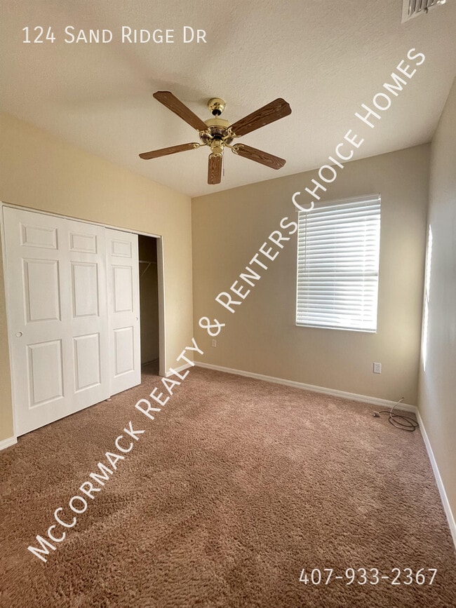 Building Photo - 124 Sand Ridge Dr