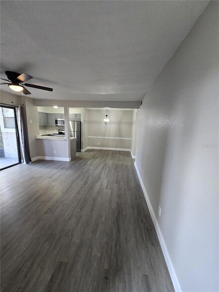 Building Photo - 3044 Antique Oaks Cir