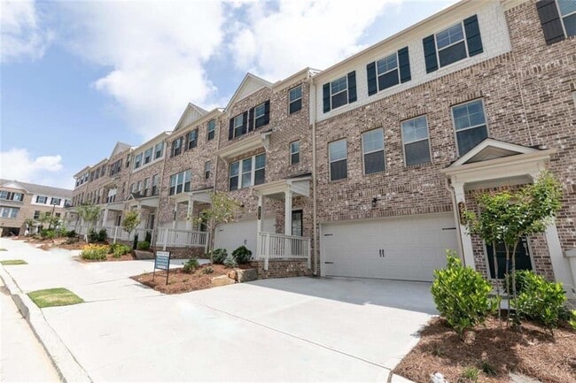 Building Photo - 1605 Brantin Dr