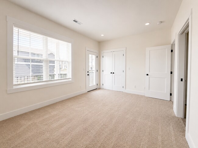 Building Photo - Sunsets, Skyline Views & Resort Living | Highbury's Premier 3-Bedroom Homes