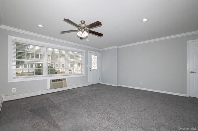 Building Photo - 45 Fairfield Way