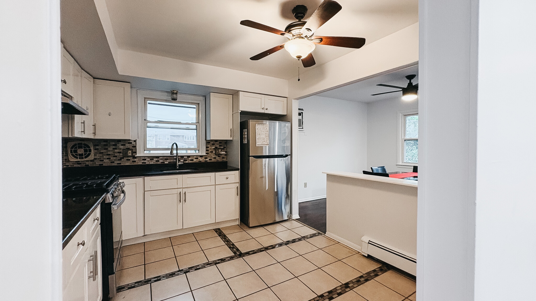 Kitchen - 1210 Middlesex St