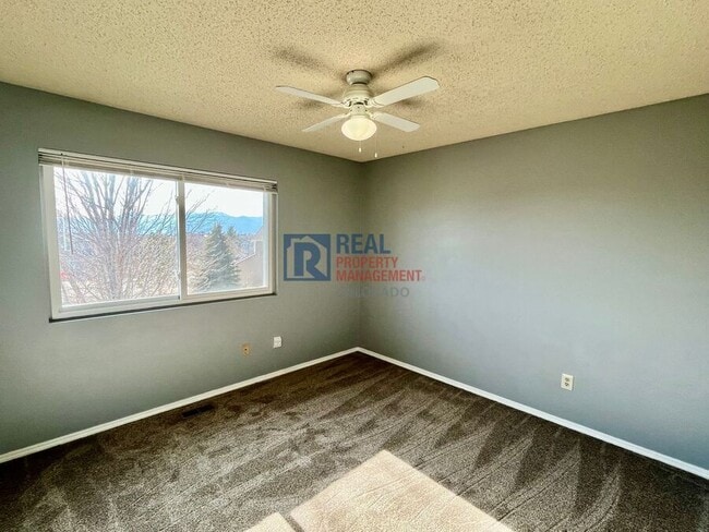 Building Photo - 4730 Cove Ct