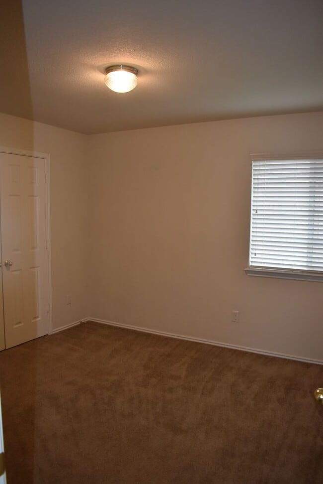 Building Photo - 4600 Honeystreet Bridge Ln
