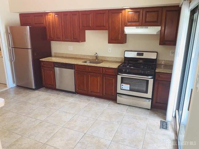Building Photo - 12 Catawba Ct