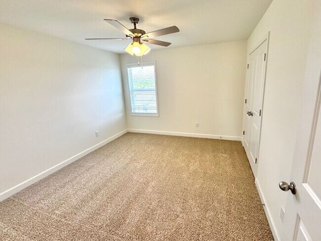 Building Photo - Now Leasing 4br/2.5 bath- Oakland- New Construction