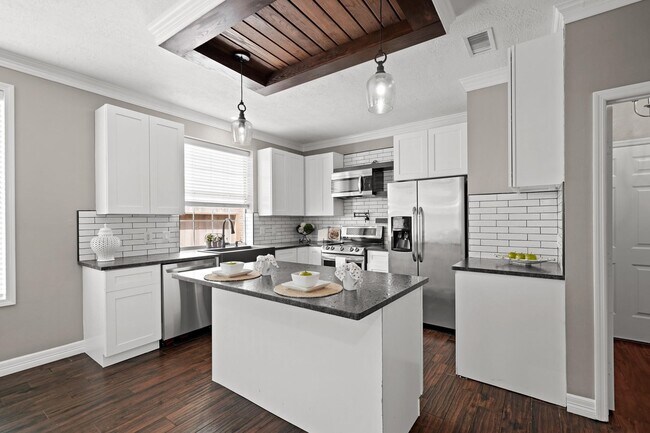 Building Photo - 1207 Wildewood Ct
