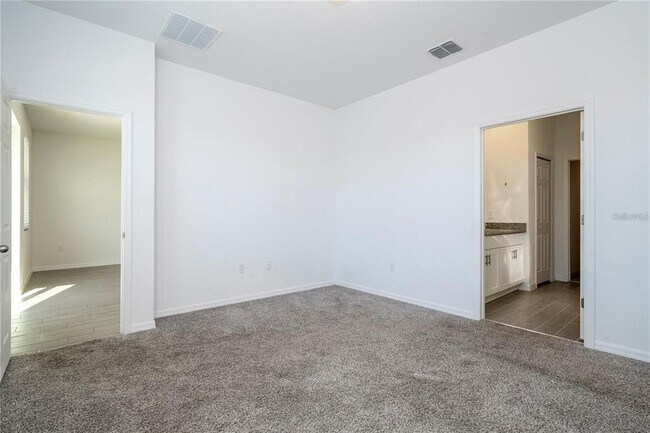 Building Photo - 2337 Treasure Hill St