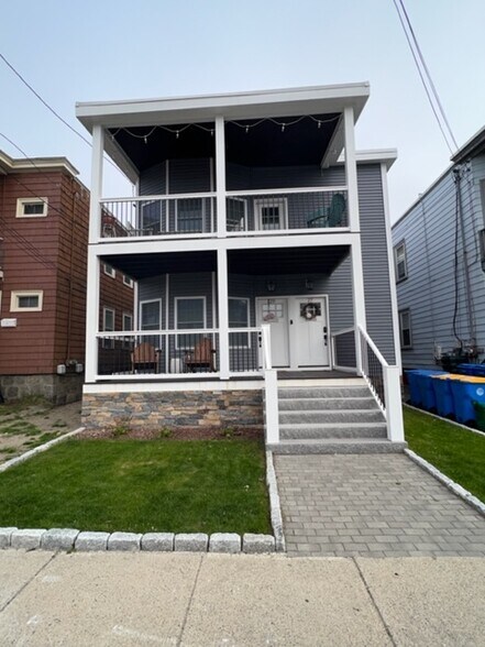 Primary Photo - 29 Coral Ave