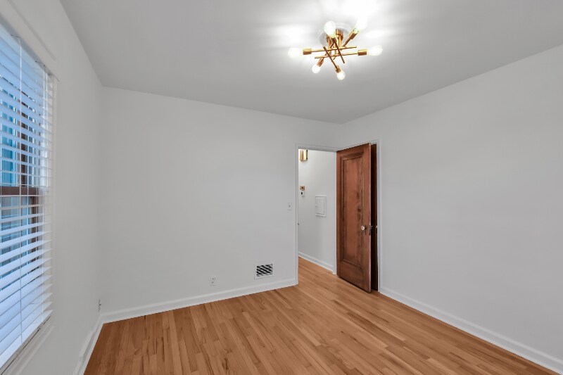 Building Photo - 1927 S 61st St