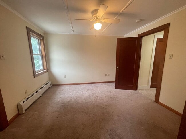 Building Photo - 33 Apremont St
