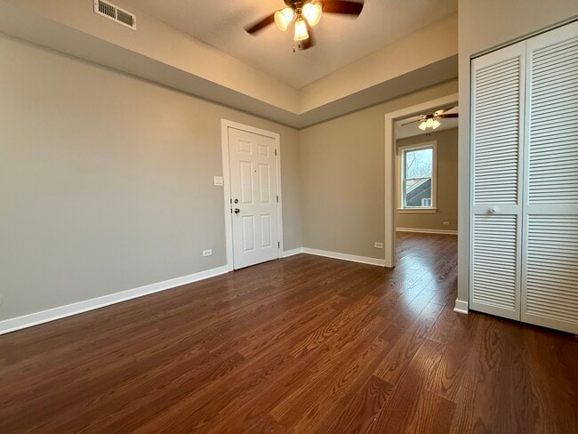 Building Photo - 3402 S Lituanica Ave