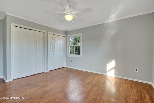 Building Photo - 22 Brookside Ct