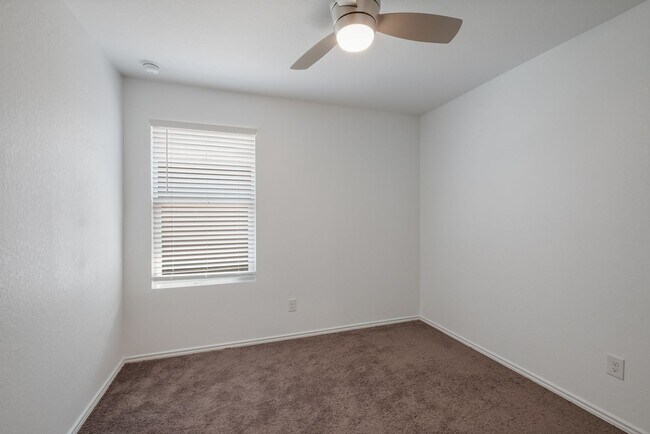 Building Photo - 4934 Legacy Trl