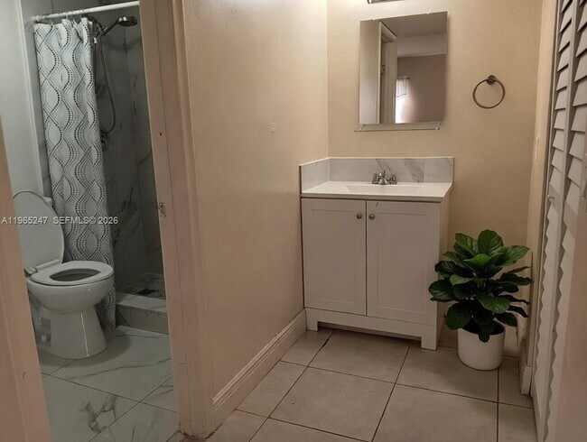 Building Photo - 6259 W 24th Ave