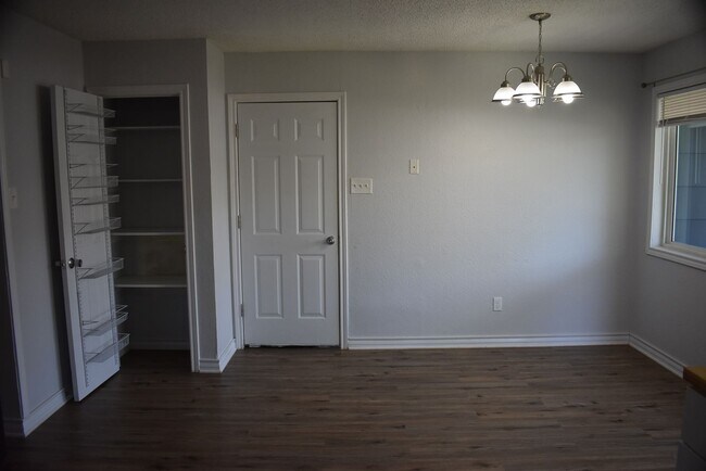 Building Photo - 4 Bd / 2 Bath in Killeen! Convenient to Fo...