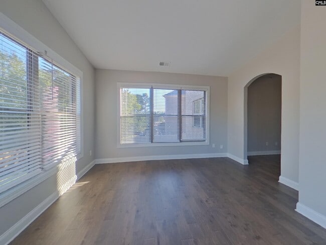 Building Photo - 541 New Cut Ln