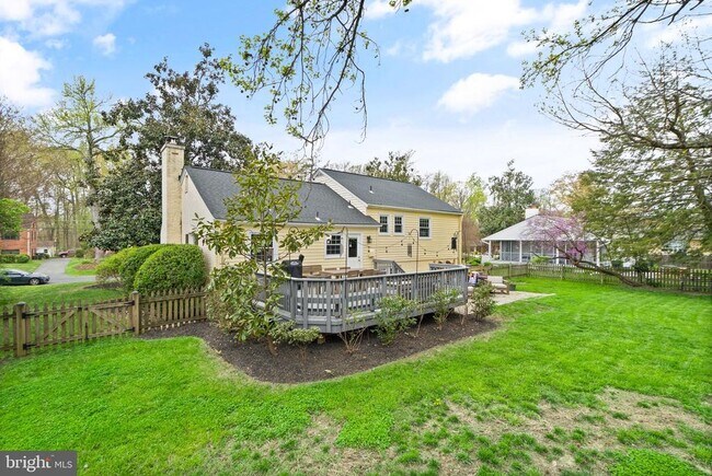 Building Photo - 4408 Tarpon Ln