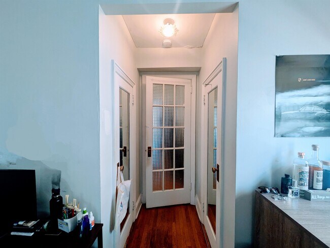 Building Photo - 403 Washington St