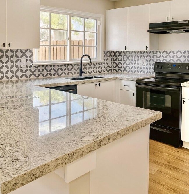 Primary Photo - 14116 SW 260th St