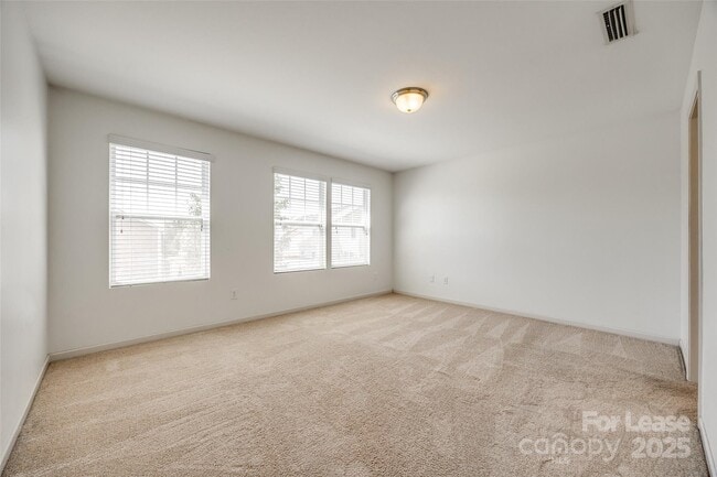 Building Photo - 826 Summerlake Dr