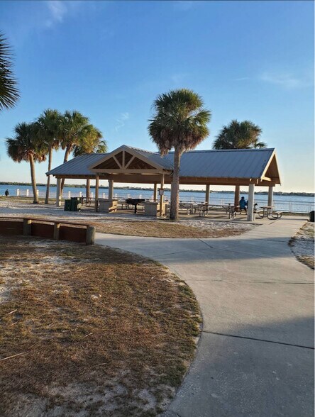 Building Photo - 6615 Del Prado Terrace