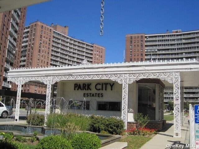 Building Photo - 61-15 98th St